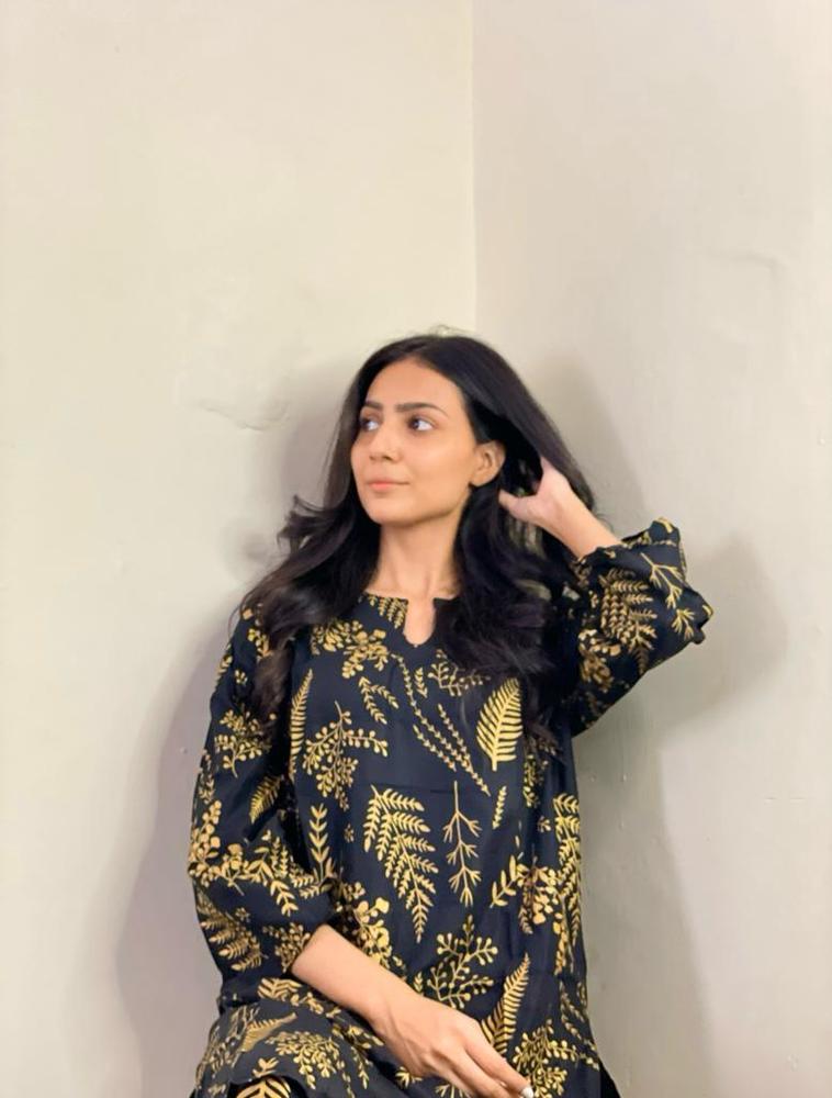 2 Pcs Women's Stitched Linen Plain Suit